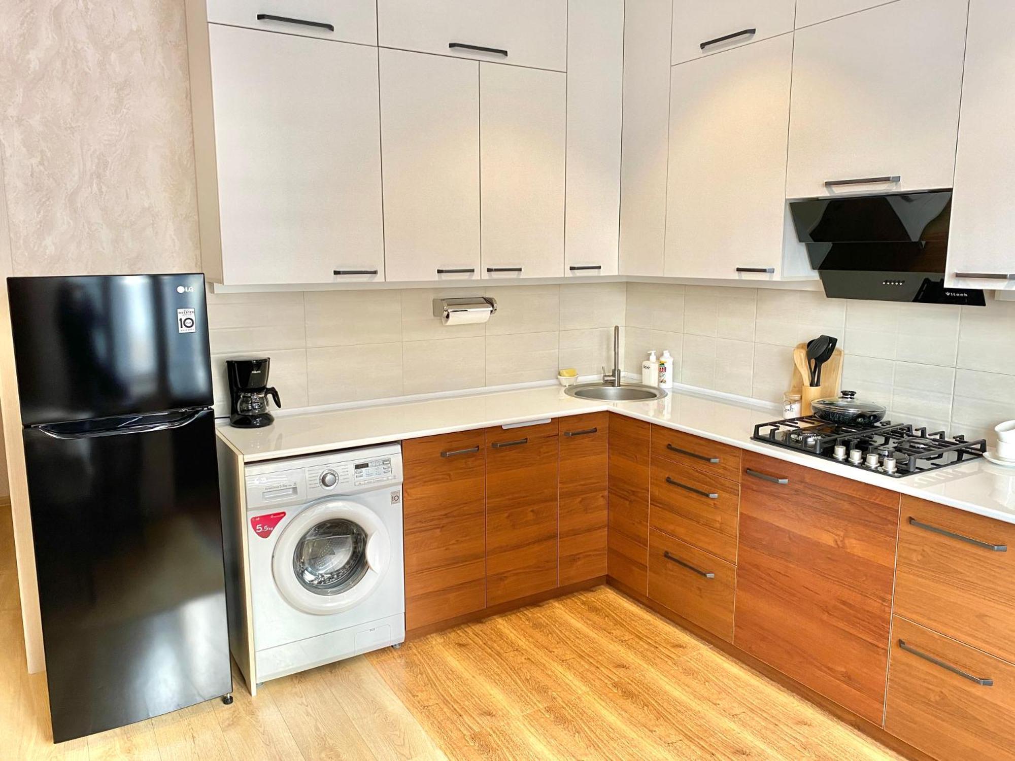 Spacious Apartment In New Building, Near The City Center And Airport Tasjkent Buitenkant foto