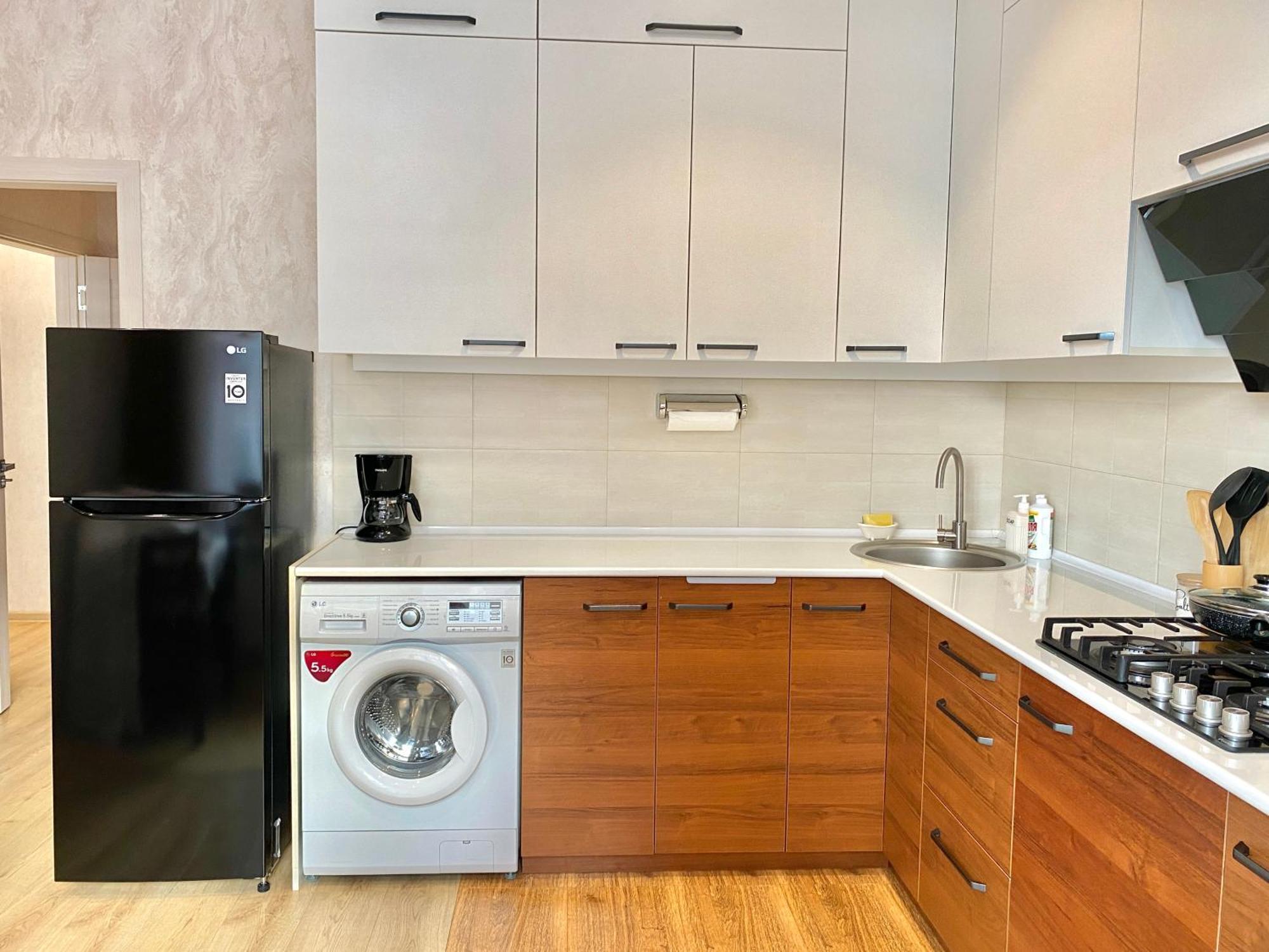 Spacious Apartment In New Building, Near The City Center And Airport Tasjkent Buitenkant foto