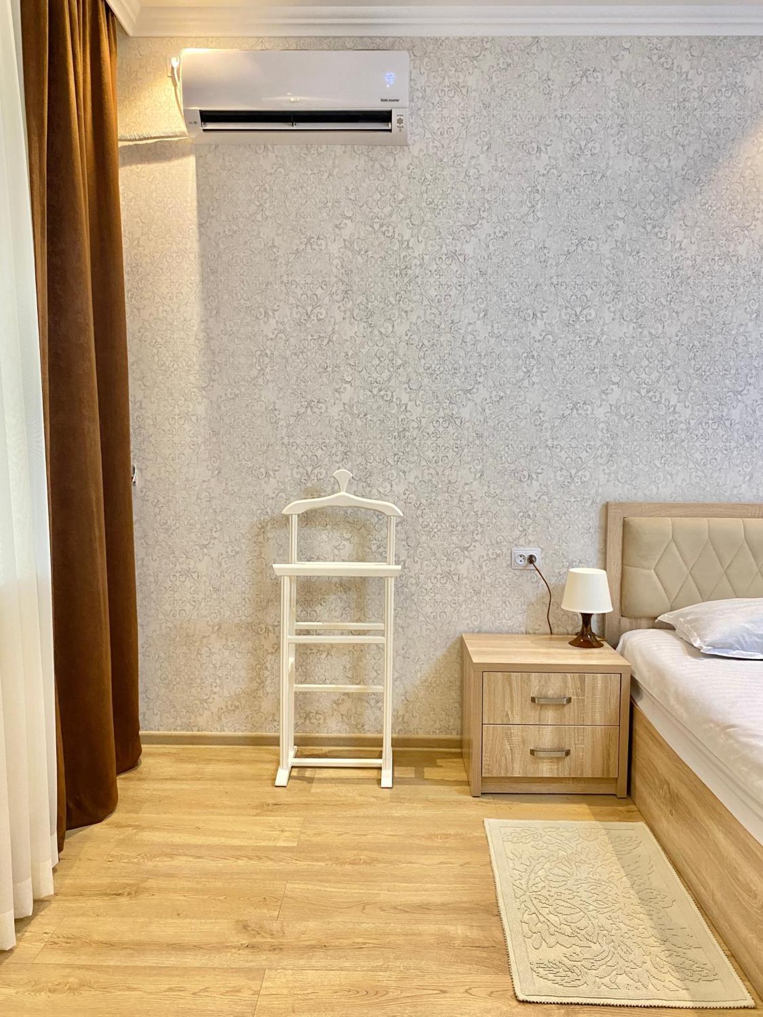 Spacious Apartment In New Building, Near The City Center And Airport Tasjkent Buitenkant foto