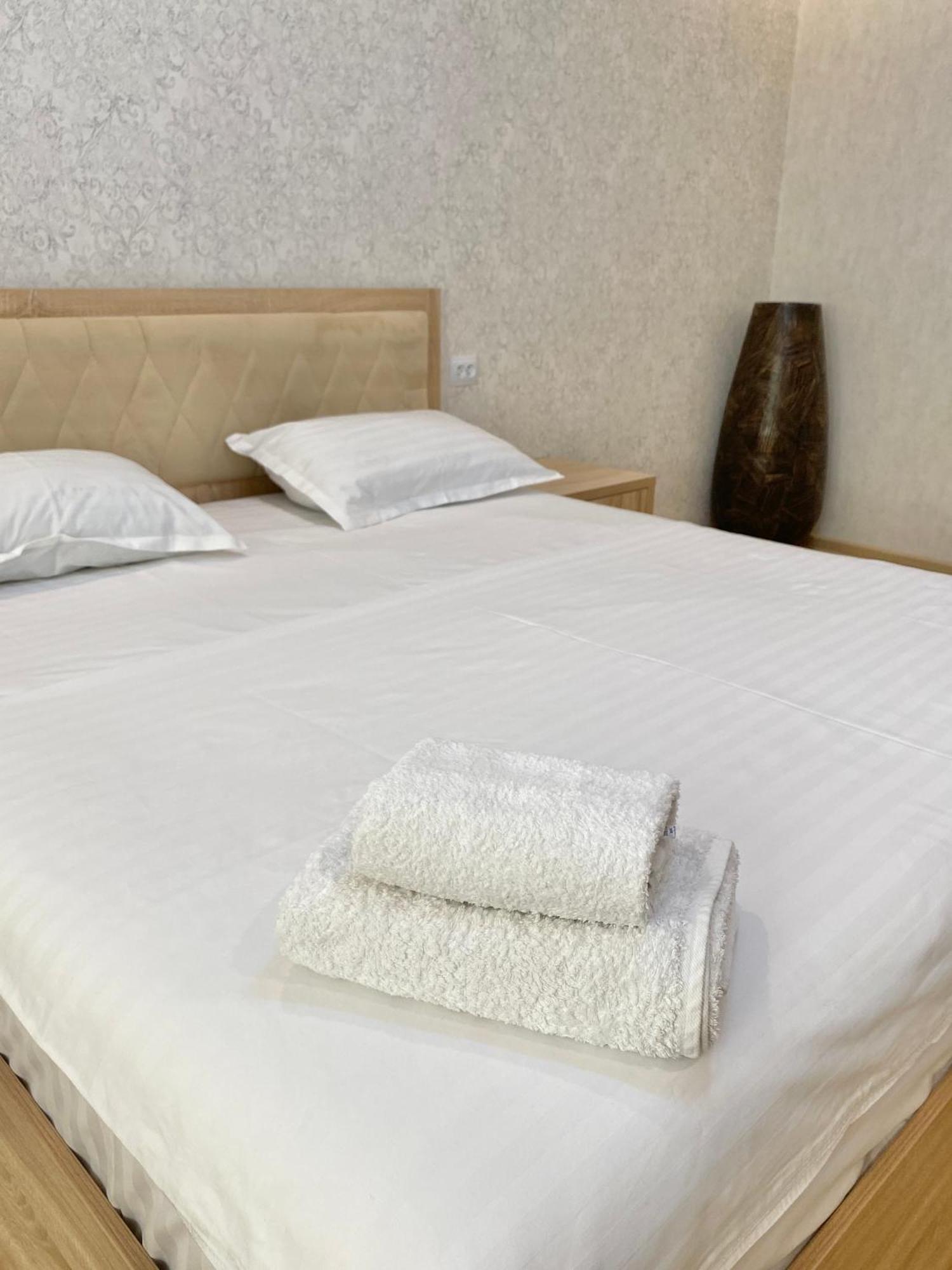 Spacious Apartment In New Building, Near The City Center And Airport Tasjkent Buitenkant foto